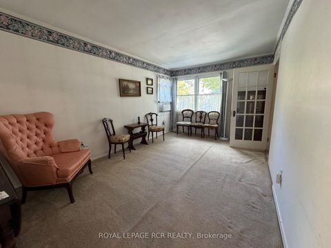 Photo 2 at 82 Mill Street, Mill Pond, Richmond Hill