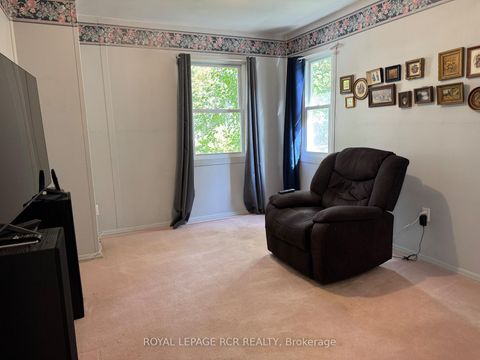 Photo 5 at 82 Mill Street, Mill Pond, Richmond Hill