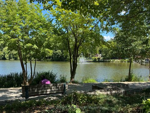 Photo 15 at 82 Mill Street, Mill Pond, Richmond Hill