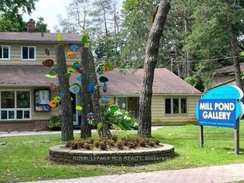 Photo 17 at 82 Mill Street, Mill Pond, Richmond Hill
