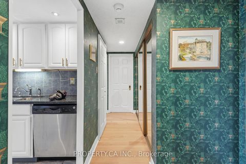 Photo 12 at 1811 - 15 Maitland Place, South St. James Town, Toronto
