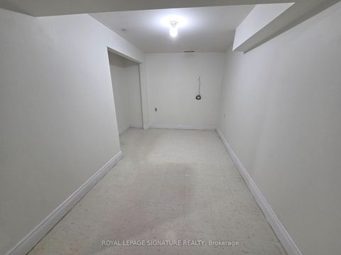 Photo 13 at 26 Fairbank Avenue, Belgravia, Toronto