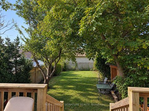 Photo 16 at 26 Fairbank Avenue, Belgravia, Toronto