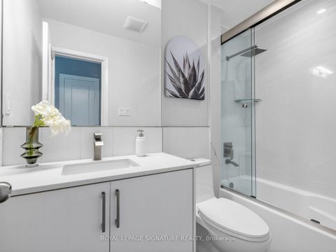 Photo 22 at 25 Proudbank Millway, Windfields, Toronto