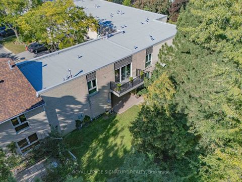 Photo 44 at 25 Proudbank Millway, Windfields, Toronto