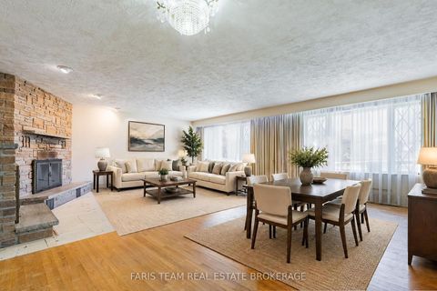 Photo 6 at 82 Oakley Park Square, Wellington, Barrie