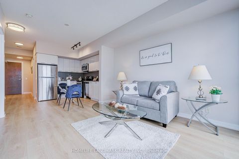 Photo 10 at 1008 - 2200 Lakeshore Boulevard W, Mimico, Toronto