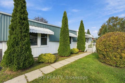 Photo 2 at 139 Roxanna Drive, Sutton & Jackson's Point, Georgina