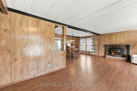 Photo 3 at 139 Roxanna Drive, Sutton & Jackson's Point, Georgina