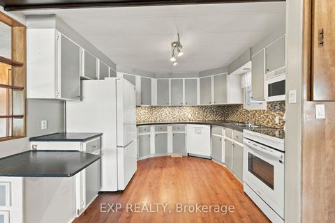 Photo 9 at 139 Roxanna Drive, Sutton & Jackson's Point, Georgina