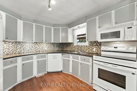 Photo 10 at 139 Roxanna Drive, Sutton & Jackson's Point, Georgina