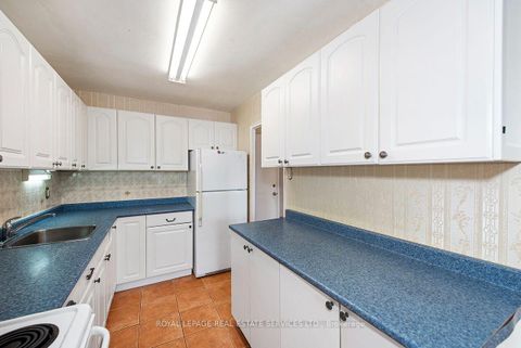Photo 8 at 305 - 785 Browns Line, Alderwood, Toronto