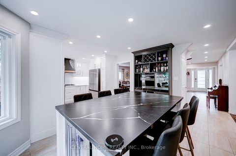 Photo 7 at 293 Worth Boulevard, Beverley Glen, Vaughan