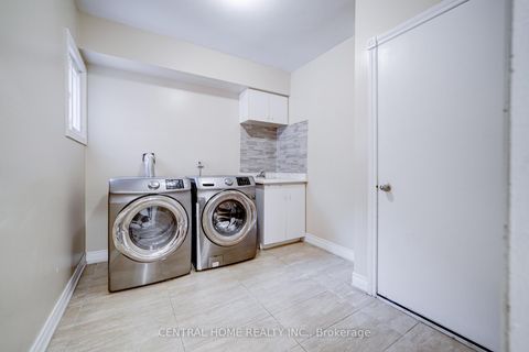 Photo 14 at 293 Worth Boulevard, Beverley Glen, Vaughan