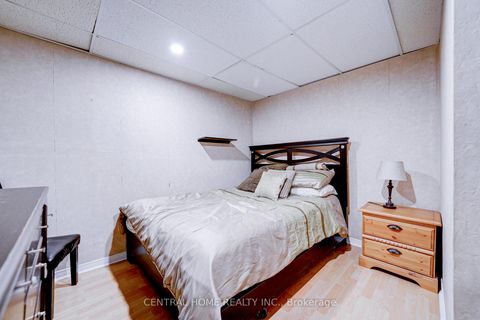 Photo 34 at 293 Worth Boulevard, Beverley Glen, Vaughan