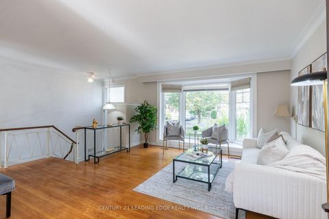 Photo 3 at 18 Horizon Crescent, Sullivan, Toronto
