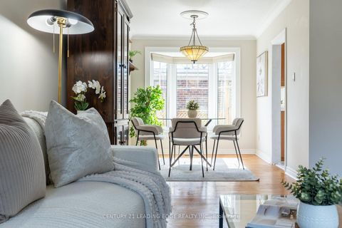 Photo 9 at 18 Horizon Crescent, Sullivan, Toronto