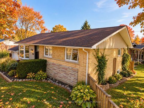 Photo 32 at 18 Horizon Crescent, Sullivan, Toronto