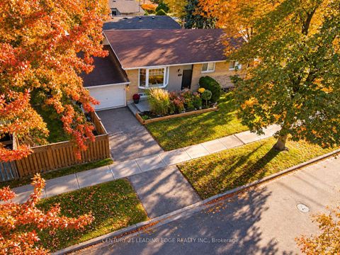 Photo 33 at 18 Horizon Crescent, Sullivan, Toronto