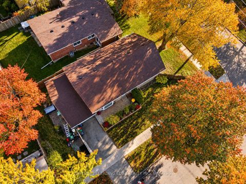 Photo 34 at 18 Horizon Crescent, Sullivan, Toronto