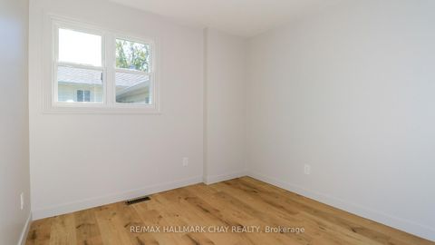 Photo 27 at 9 Bronte Crescent, Letitia Heights, Barrie