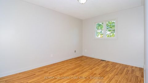 Photo 29 at 9 Bronte Crescent, Letitia Heights, Barrie