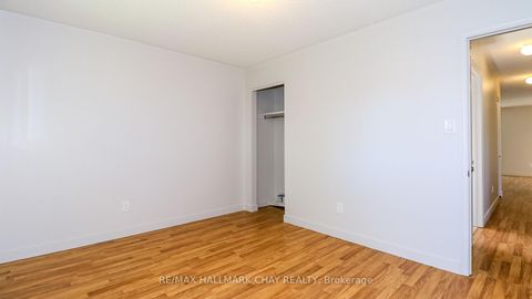 Photo 32 at 9 Bronte Crescent, Letitia Heights, Barrie
