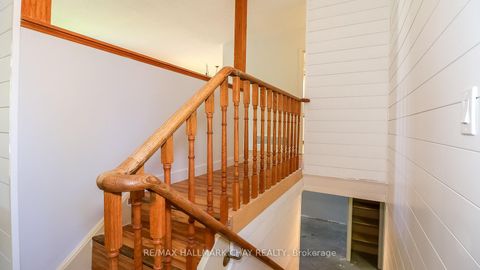 Photo 33 at 9 Bronte Crescent, Letitia Heights, Barrie