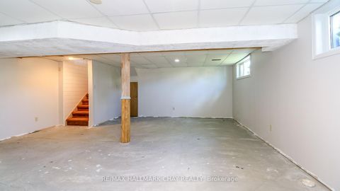 Photo 36 at 9 Bronte Crescent, Letitia Heights, Barrie