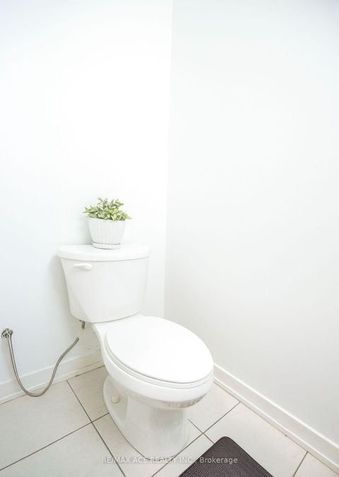 Photo 8 at 105 - 3686 St Clair Avenue E, Cliffcrest, Toronto
