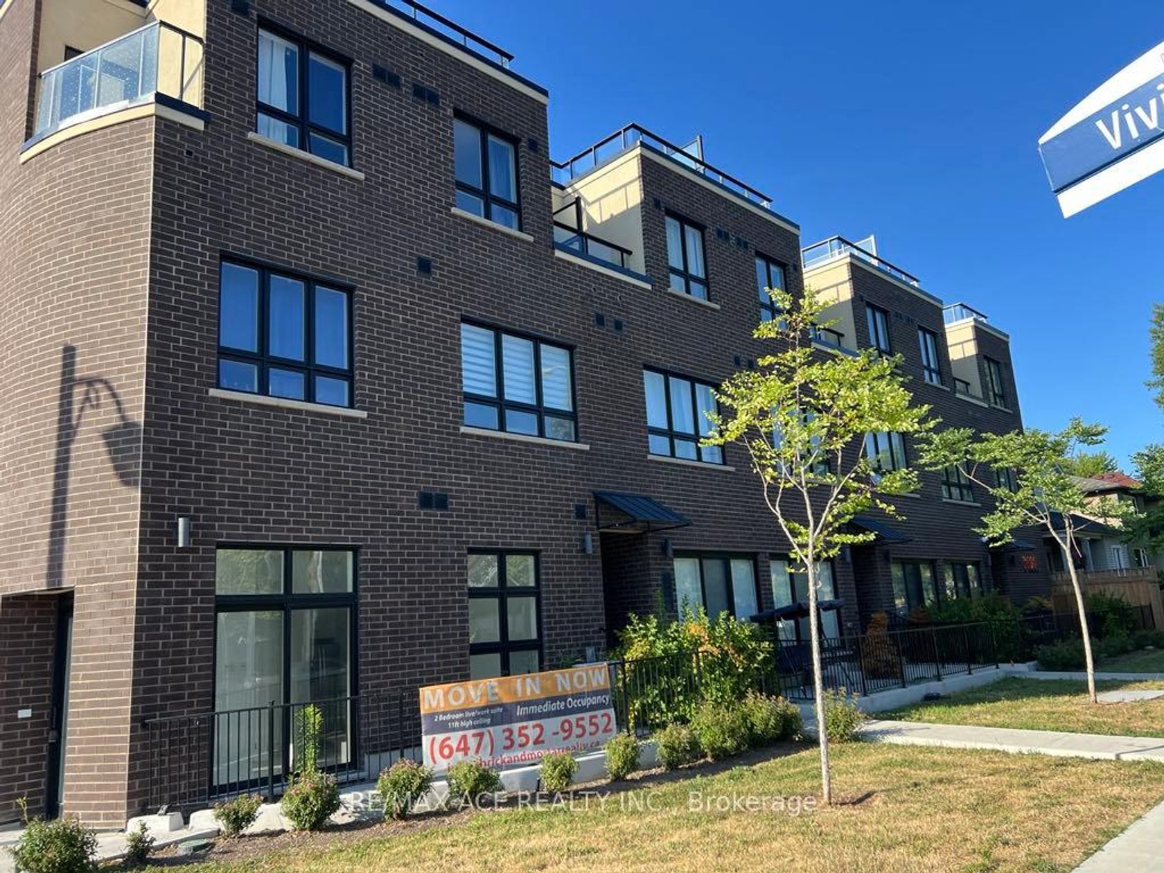 105 - 3686 St Clair Avenue E, Cliffcrest, Toronto 