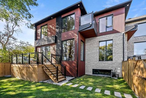 Photo 1 at 44 Sunnypoint Crescent, Cliffcrest, Toronto