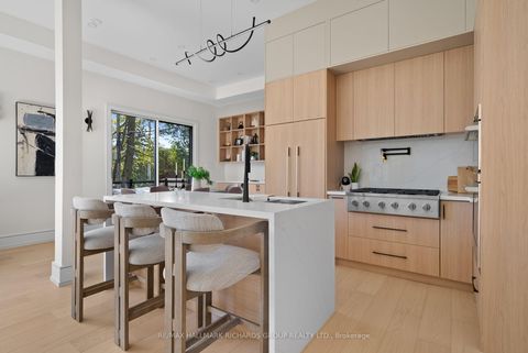 Photo 5 at 44 Sunnypoint Crescent, Cliffcrest, Toronto