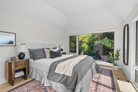 Photo 15 at 44 Sunnypoint Crescent, Cliffcrest, Toronto