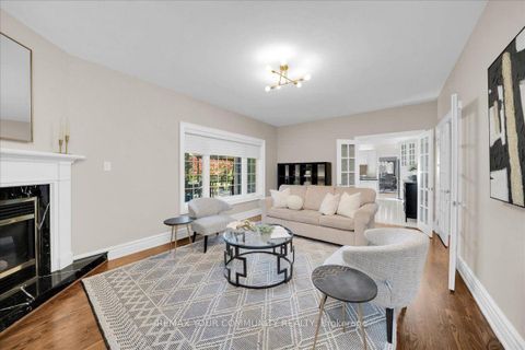 Photo 14 at 250 Roselawn Drive, Islington Woods, Vaughan