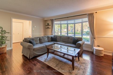 Photo 5 at 15 Woodcrest Road, Allandale Heights, Barrie