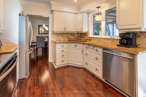 Photo 8 at 15 Woodcrest Road, Allandale Heights, Barrie