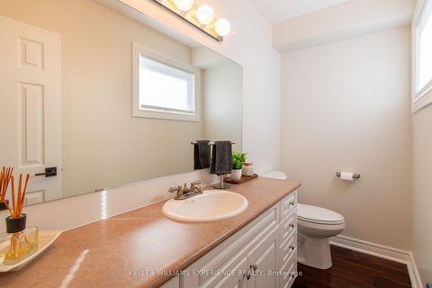 Photo 11 at 15 Woodcrest Road, Allandale Heights, Barrie