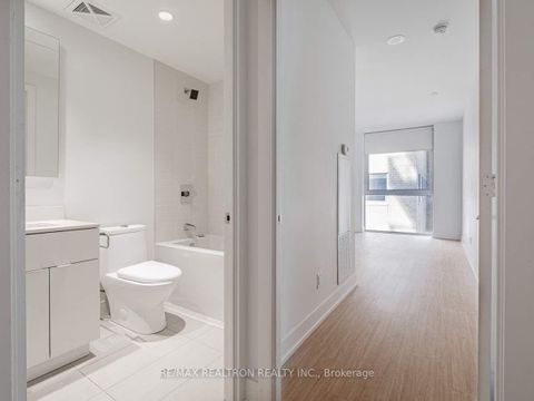 Photo 12 at 513 - 7 Grenville Street, Bay Street Corridor, Toronto
