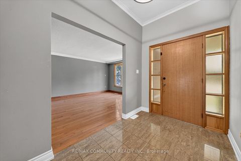 Photo 4 at 10 Tanya Place, Malvern West, Toronto