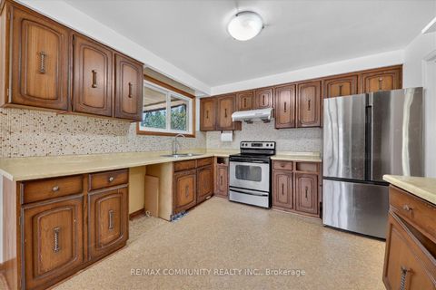 Photo 11 at 10 Tanya Place, Malvern West, Toronto