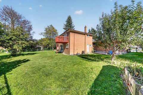 Photo 36 at 10 Tanya Place, Malvern West, Toronto