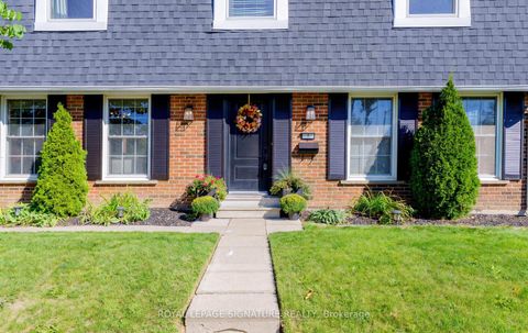 Photo 1 at 1 Kenmanor Boulevard, L'Amoreaux, Toronto