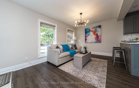 Photo 5 at 1 Kenmanor Boulevard, L'Amoreaux, Toronto
