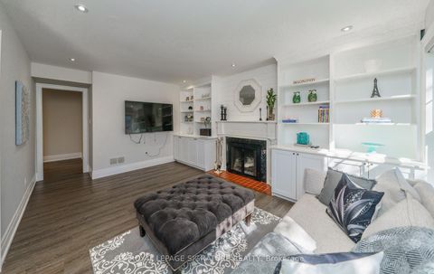 Photo 10 at 1 Kenmanor Boulevard, L'Amoreaux, Toronto