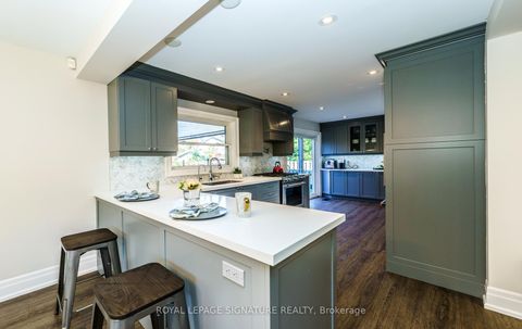Photo 19 at 1 Kenmanor Boulevard, L'Amoreaux, Toronto