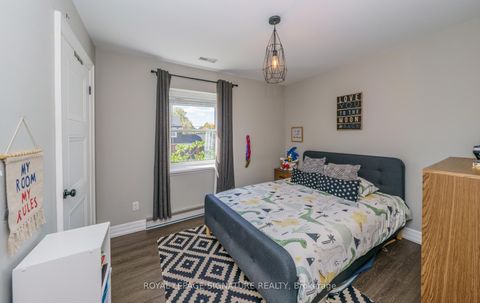 Photo 24 at 1 Kenmanor Boulevard, L'Amoreaux, Toronto