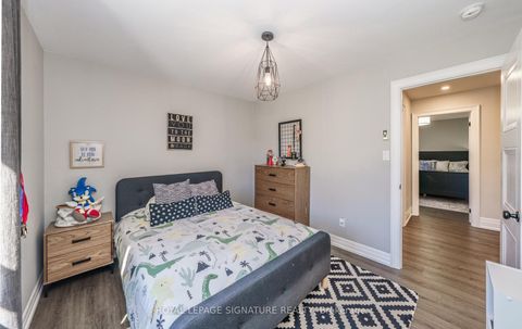 Photo 25 at 1 Kenmanor Boulevard, L'Amoreaux, Toronto