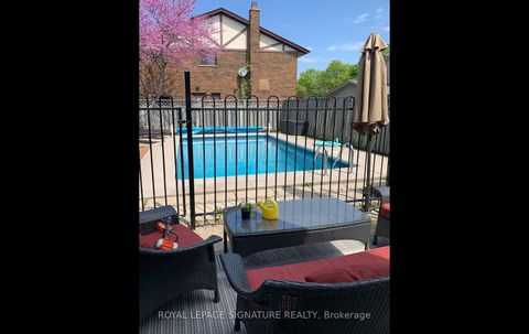 Photo 42 at 1 Kenmanor Boulevard, L'Amoreaux, Toronto