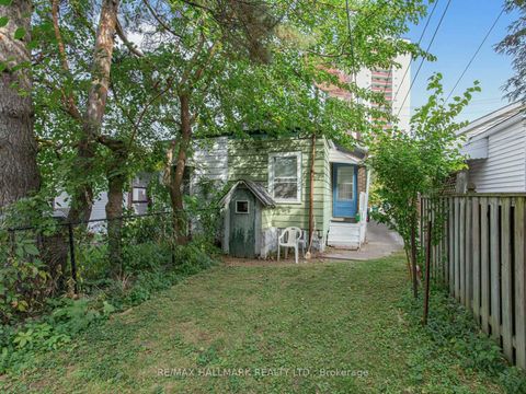 Photo 5 at 41 Gowan Avenue, Broadview North, Toronto